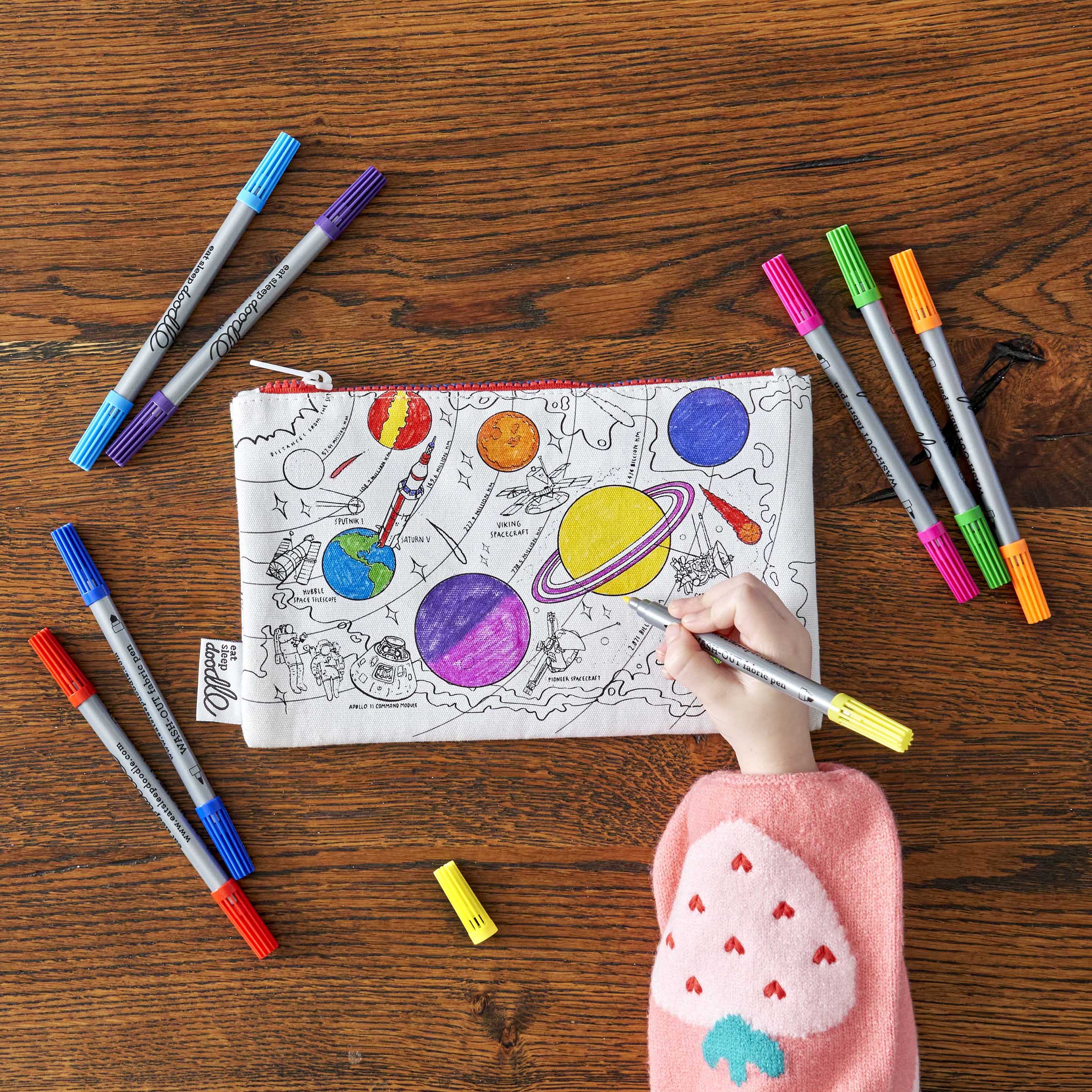colouring space sheet Xmas present ideas for kids