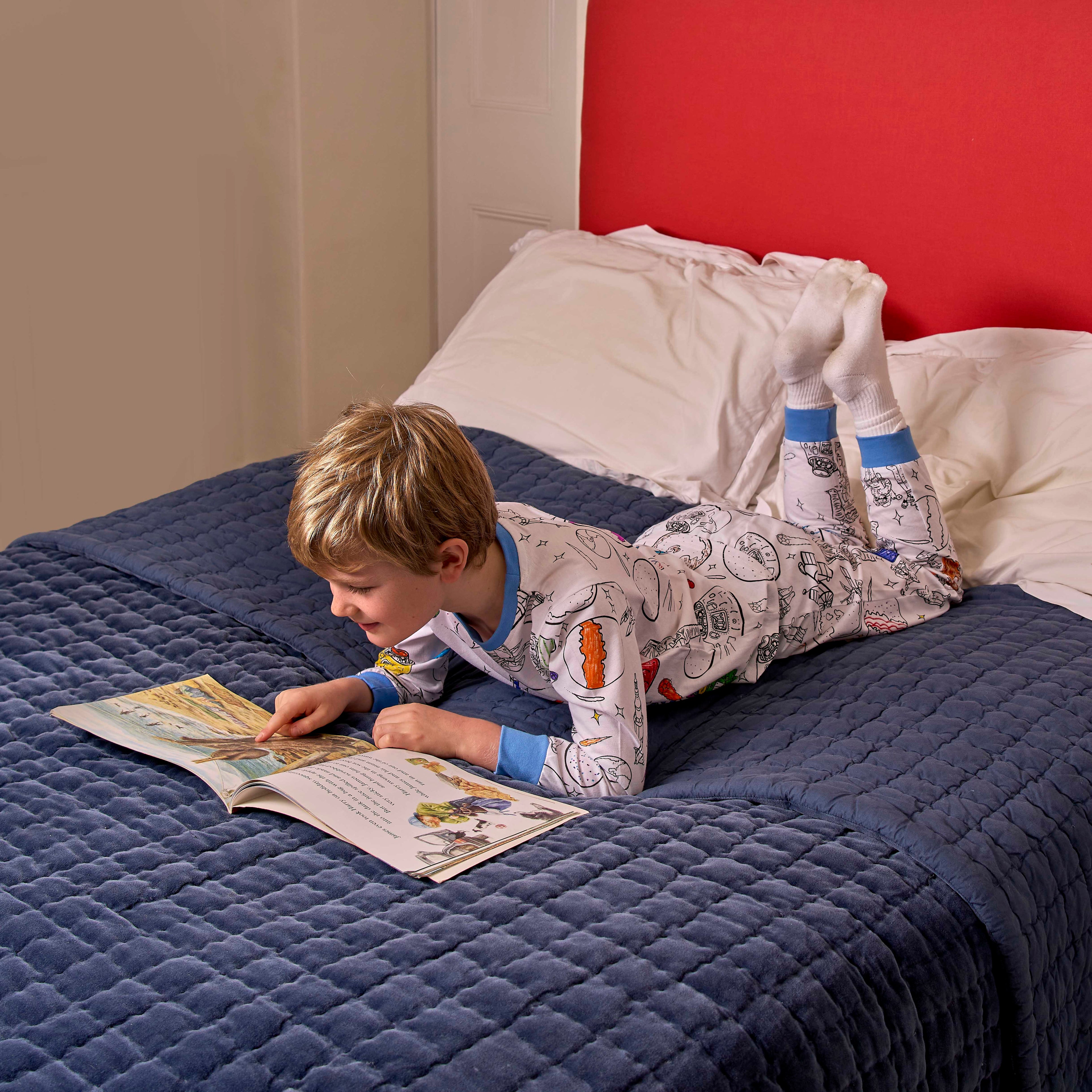 explorador espacial para colorear en pijama