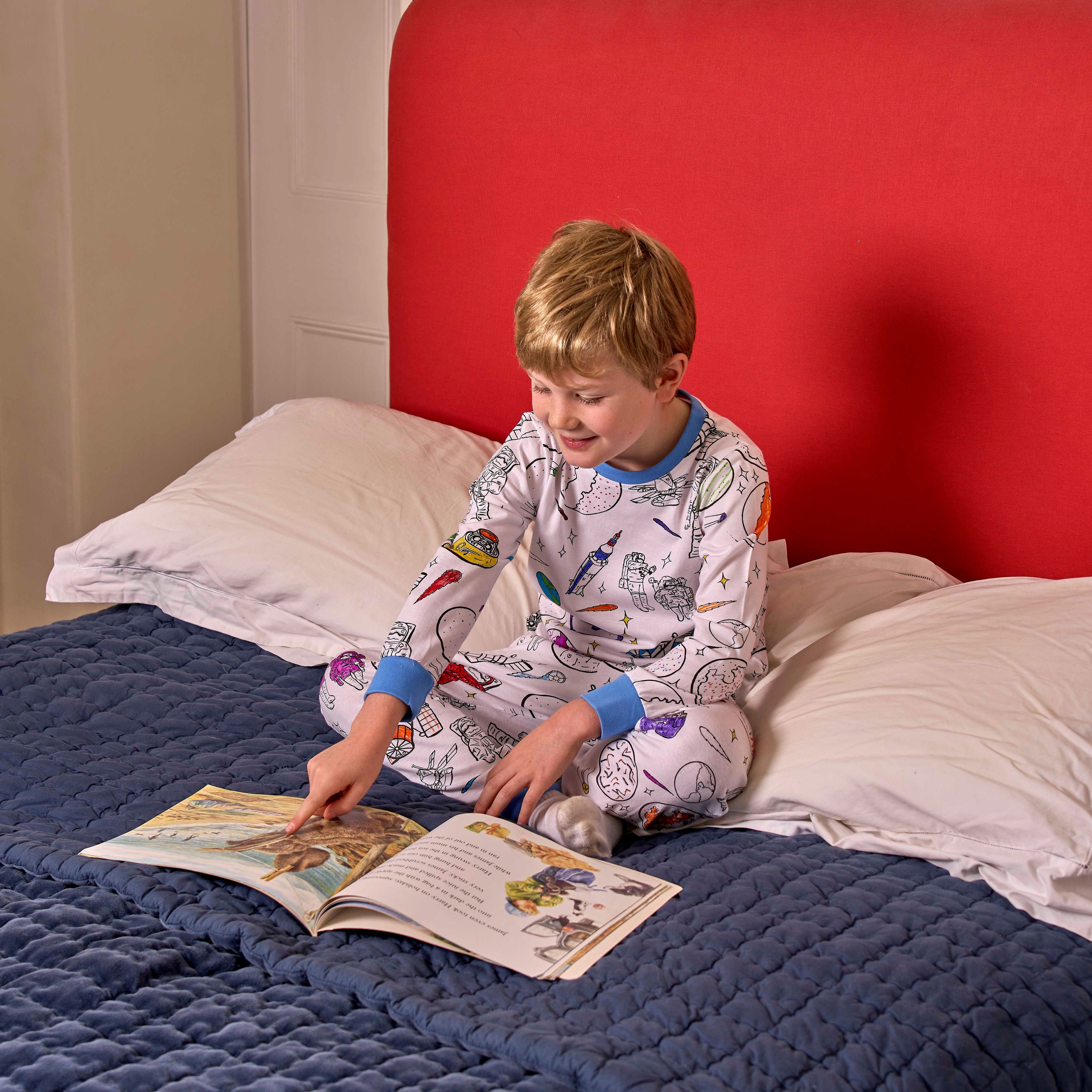 explorador espacial para colorear en pijama